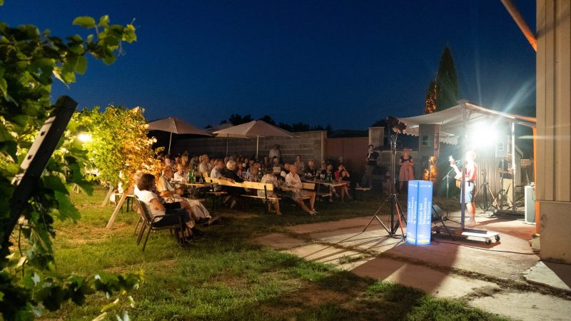 Abendstimmung beim Konzert mit Anna Mabo